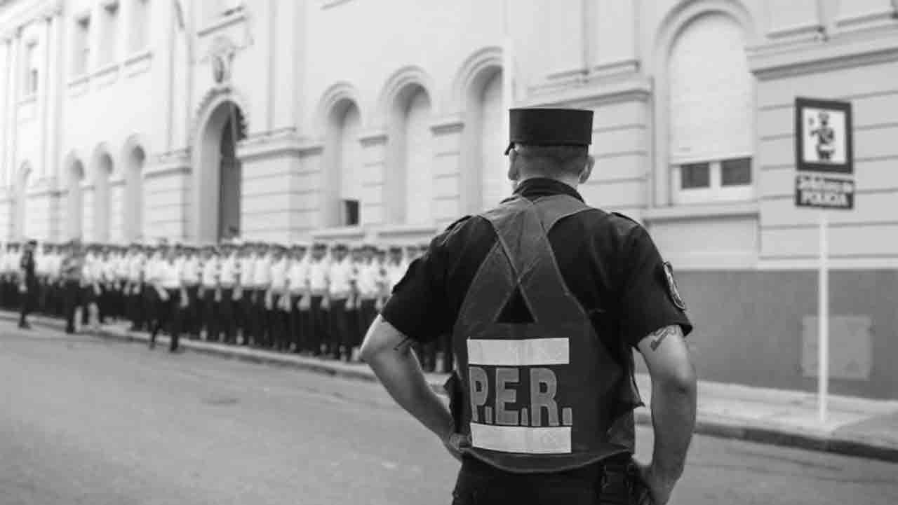 Tras mirada puesta en las protestas en Santa Fe, Entre Ríos sube adicionales a la Policía